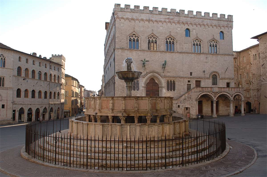 Palazzo_Priori_Fontana_Maggiore_Comune_di_Perugia.jpg